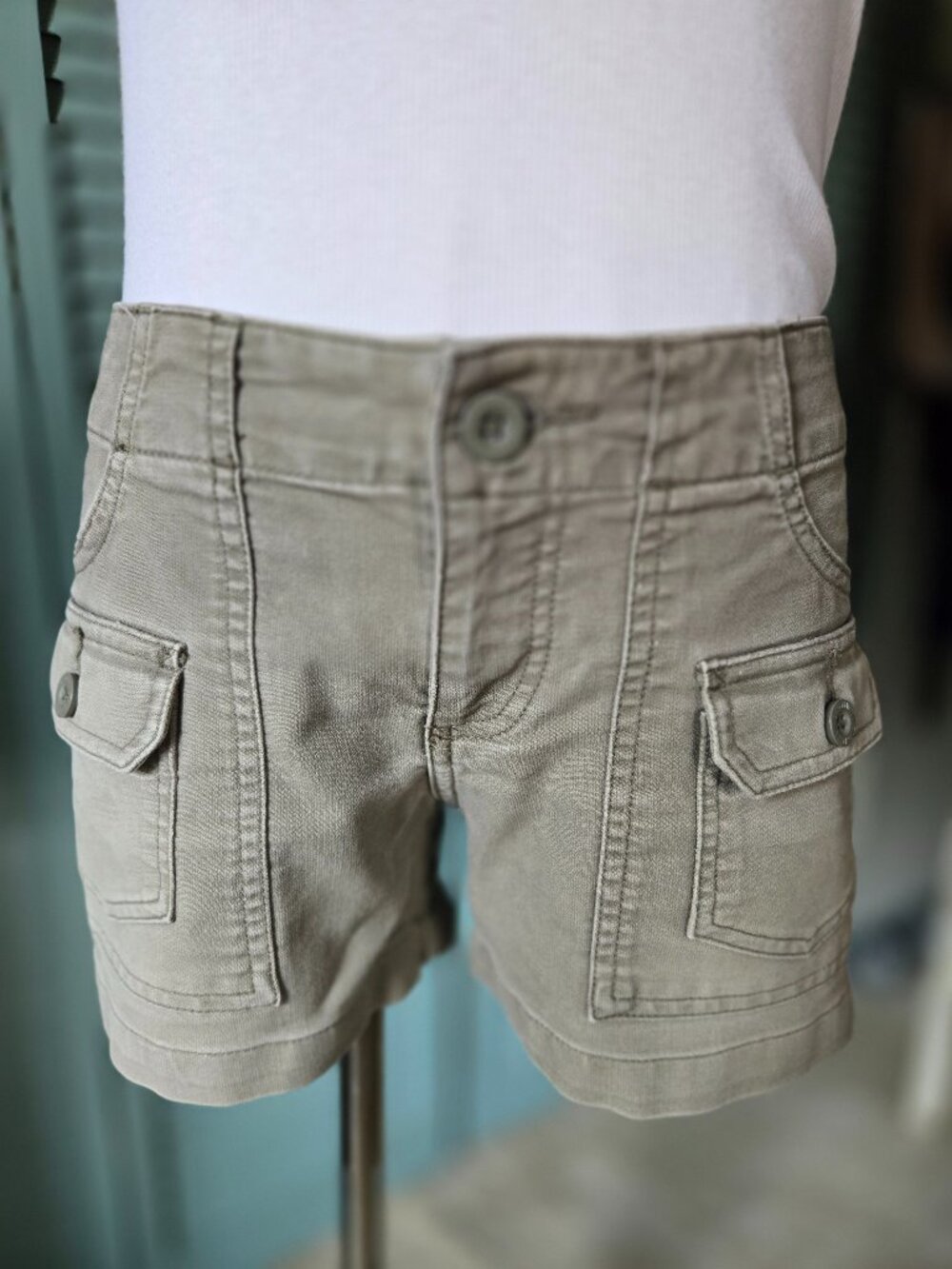 Old Navy army green cargo shorts Size 1 (juniors)